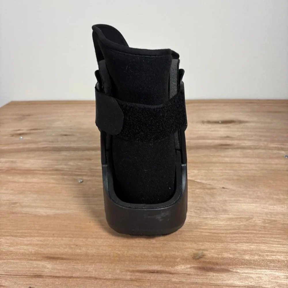 Black Short Medical Walking Boot Orthopedic Fracture Ankle Brace Size Medium
